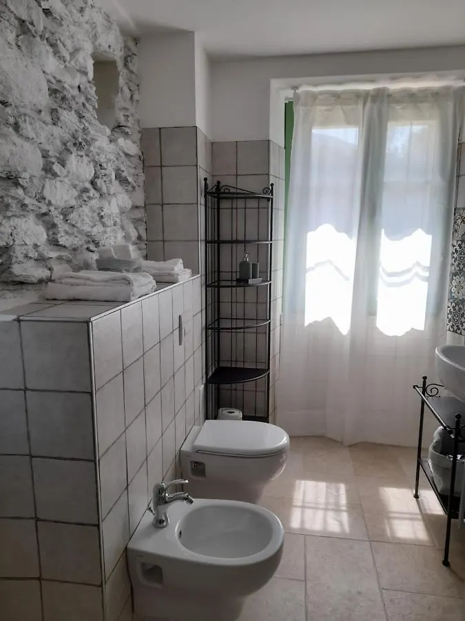 Apartment Ape Bianca - Appartamento Mimosa Colico Italy