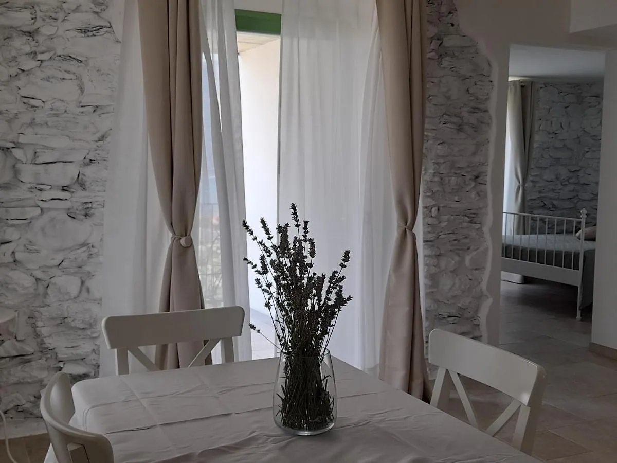 Ape Bianca - Appartamento Mimosa Colico Apartment